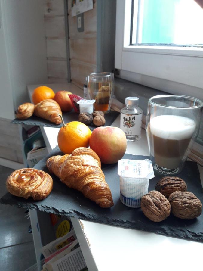 Logement De Charme Coinches Екстер'єр фото